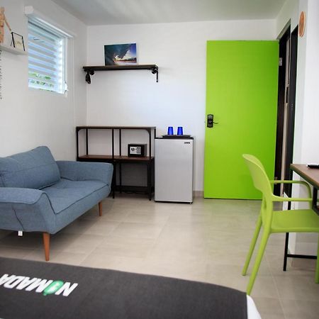 Nomada Beach Hostel- Isla Verde San Juan Exterior photo