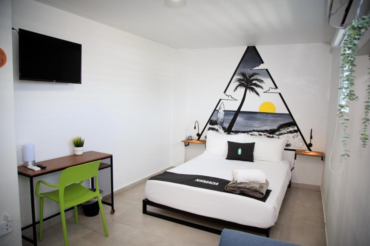 Nomada Beach Hostel- Isla Verde San Juan Exterior photo