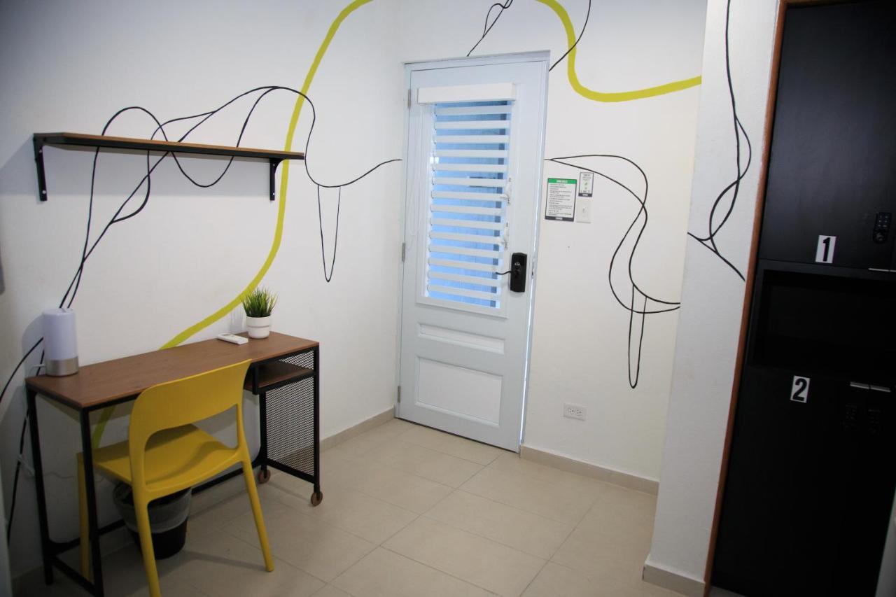 Nomada Beach Hostel- Isla Verde San Juan Exterior photo
